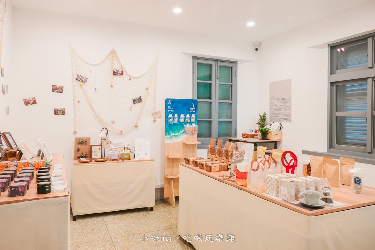 【台中景點】遇見你之前|高美燈塔園區裡不但可以喝咖啡、享美食,還可以住宿耶,台中美食 - 第13張圖 【台中景點】遇見你之前|高美燈塔園區裡不但可以喝咖啡、享美食,還可以住宿耶,台中美食