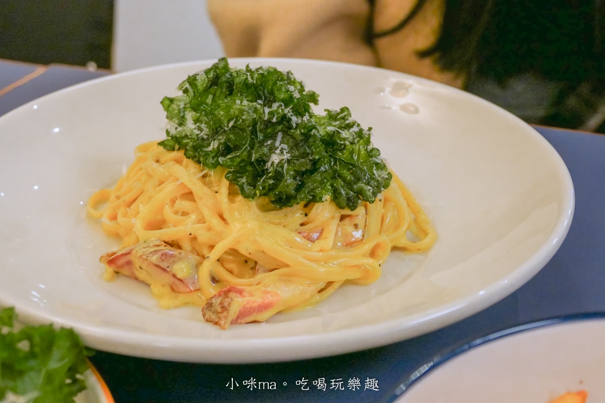 【台北不限時咖啡廳】Sweet & Sour Kitchen 重慶｜獨棟老宅咖啡廳Sweet & Sour Life開二店啦，每一層都充滿藝術感，捷運北門站