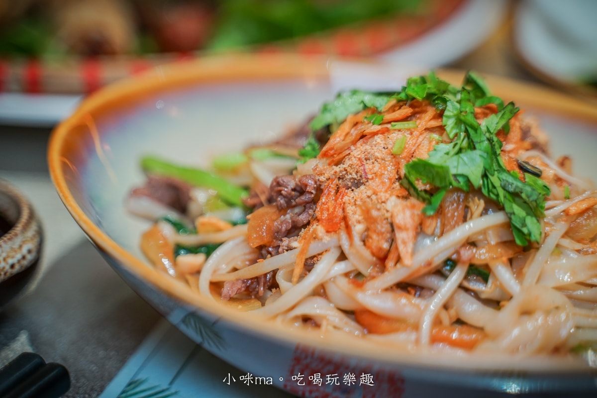 【汐止美食】銘記越南美食｜汐止人大推的越式料理！景觀庭院、上百道越式美味、免費停車場，聚會絕佳首選