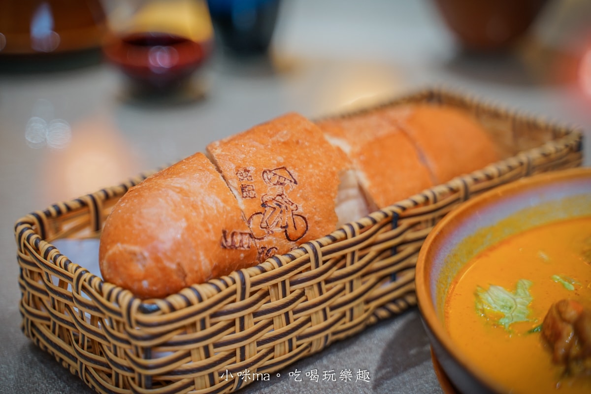 【汐止美食】銘記越南美食｜汐止人大推的越式料理！景觀庭院、上百道越式美味、免費停車場，聚會絕佳首選