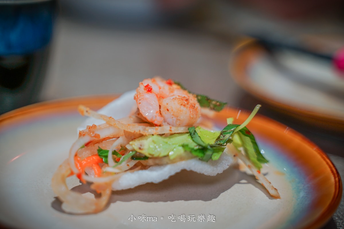 【汐止美食】銘記越南美食｜汐止人大推的越式料理！景觀庭院、上百道越式美味、免費停車場，聚會絕佳首選