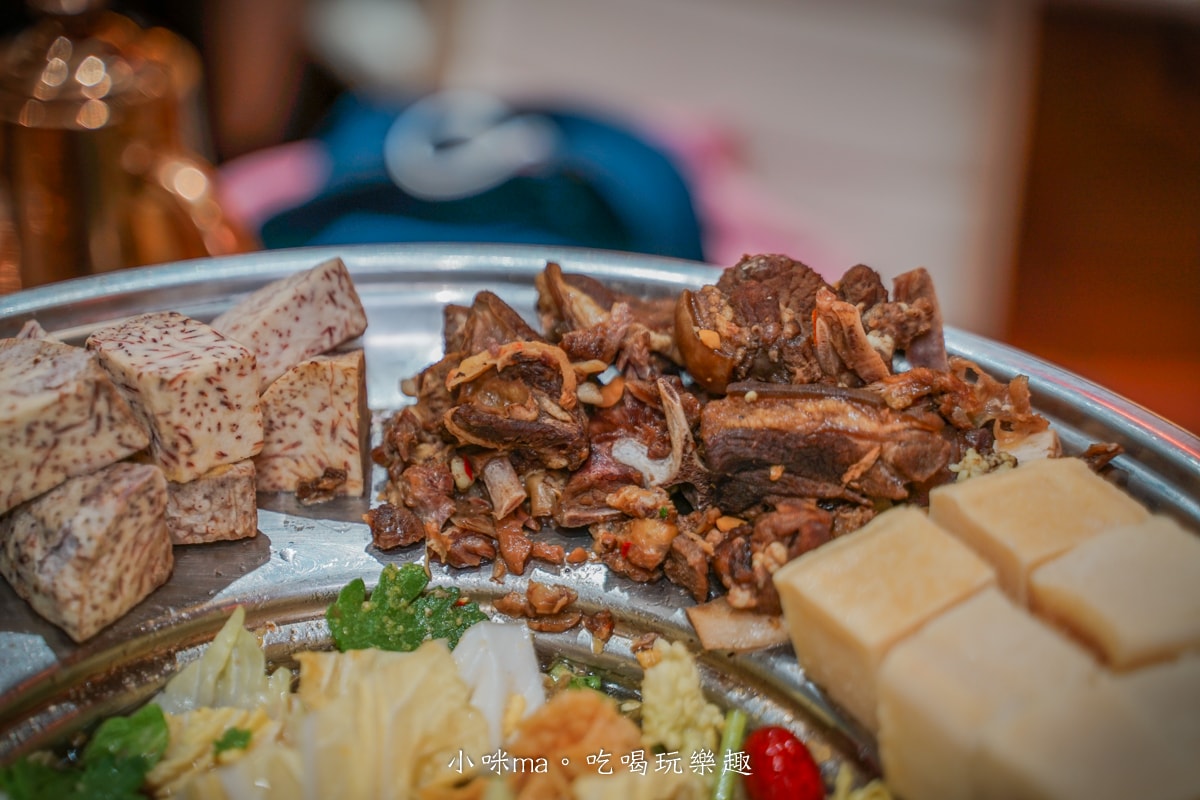 【汐止美食】銘記越南美食｜汐止人大推的越式料理！景觀庭院、上百道越式美味、免費停車場，聚會絕佳首選