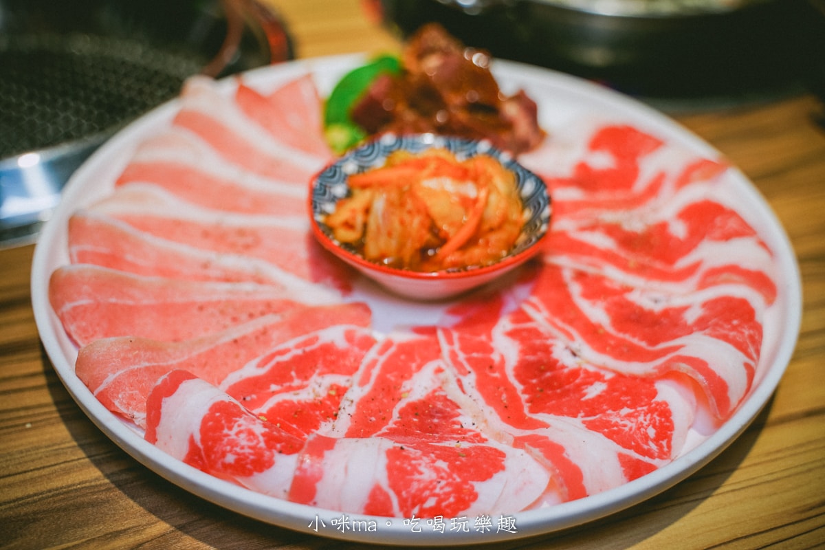 【基隆美食】狸小路燒肉專賣店 基隆廟口店|基隆超人氣老字號燒肉專賣店!!燒肉、鍋物一次get,基隆廟口美食 - 第30張圖 【基隆美食】狸小路燒肉專賣店 基隆廟口店|基隆超人氣老字號燒肉專賣店!!燒肉、鍋物一次get,基隆廟口美食