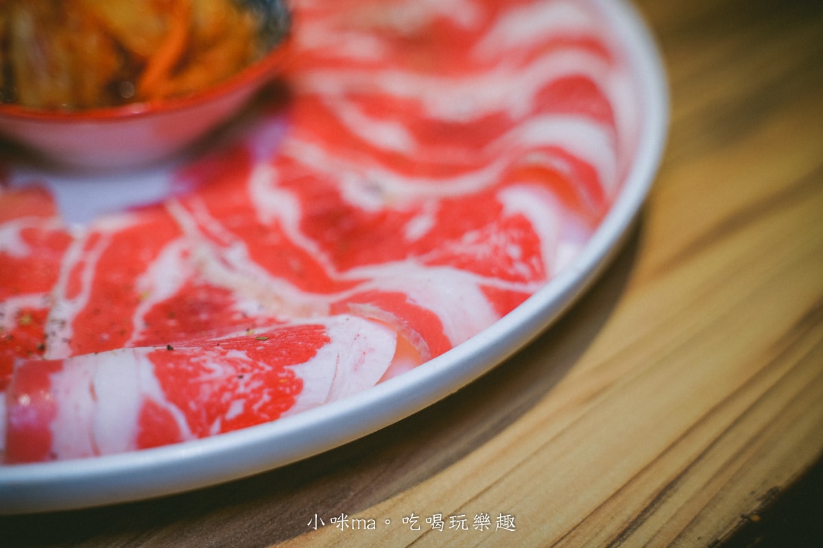 【基隆美食】狸小路燒肉專賣店 基隆廟口店|基隆超人氣老字號燒肉專賣店!!燒肉、鍋物一次get,基隆廟口美食 - 第31張圖 【基隆美食】狸小路燒肉專賣店 基隆廟口店|基隆超人氣老字號燒肉專賣店!!燒肉、鍋物一次get,基隆廟口美食