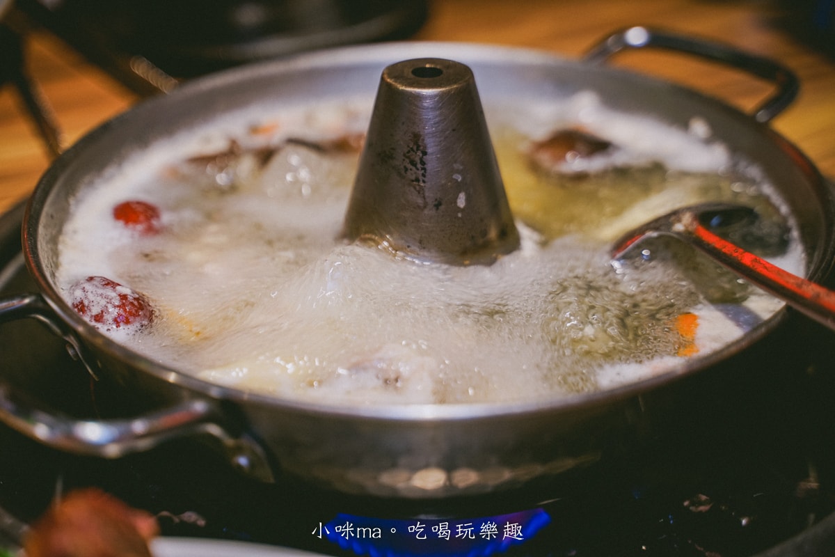 【基隆美食】狸小路燒肉專賣店 基隆廟口店|基隆超人氣老字號燒肉專賣店!!燒肉、鍋物一次get,基隆廟口美食 - 第11張圖 【基隆美食】狸小路燒肉專賣店 基隆廟口店|基隆超人氣老字號燒肉專賣店!!燒肉、鍋物一次get,基隆廟口美食