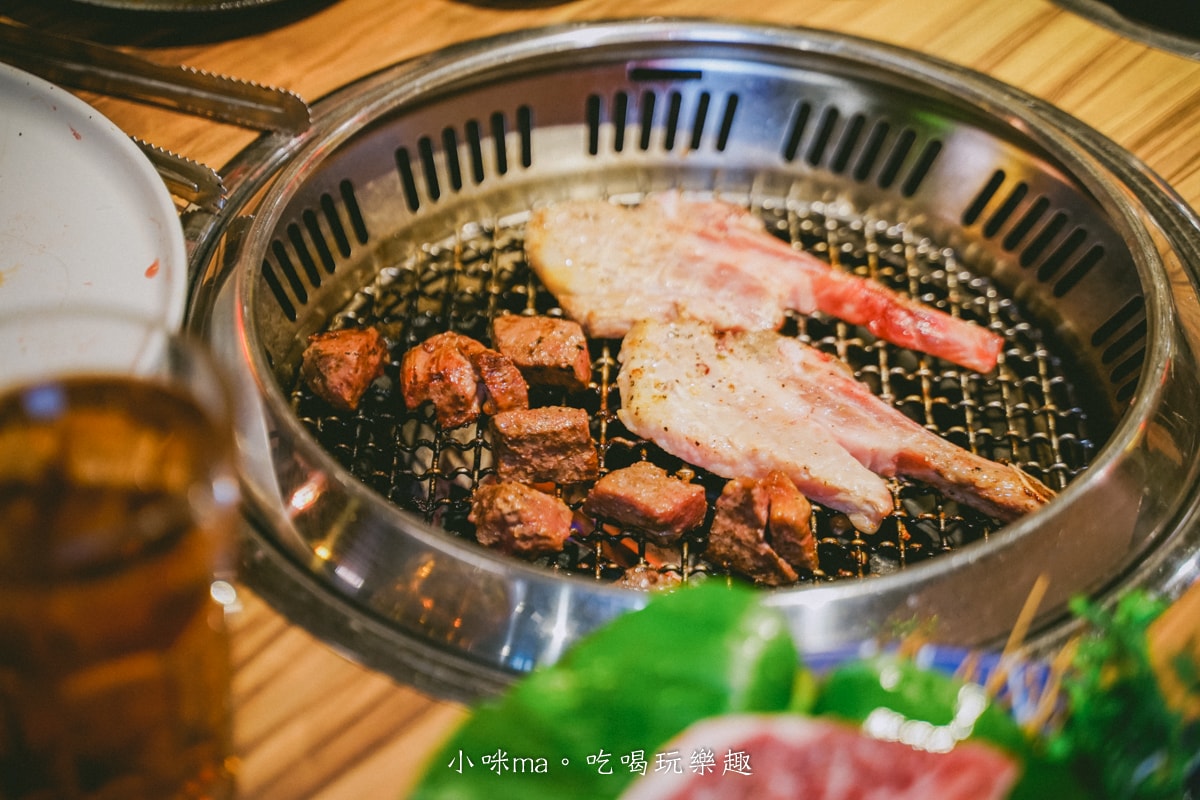【基隆美食】狸小路燒肉專賣店 基隆廟口店|基隆超人氣老字號燒肉專賣店!!燒肉、鍋物一次get,基隆廟口美食 - 第26張圖 【基隆美食】狸小路燒肉專賣店 基隆廟口店|基隆超人氣老字號燒肉專賣店!!燒肉、鍋物一次get,基隆廟口美食