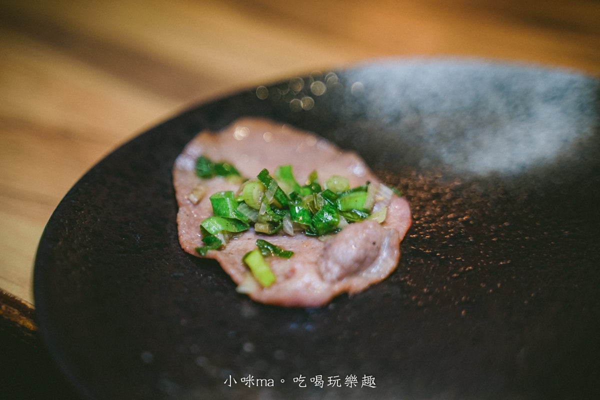【基隆美食】狸小路燒肉專賣店 基隆廟口店|基隆超人氣老字號燒肉專賣店!!燒肉、鍋物一次get,基隆廟口美食 - 第25張圖 【基隆美食】狸小路燒肉專賣店 基隆廟口店|基隆超人氣老字號燒肉專賣店!!燒肉、鍋物一次get,基隆廟口美食