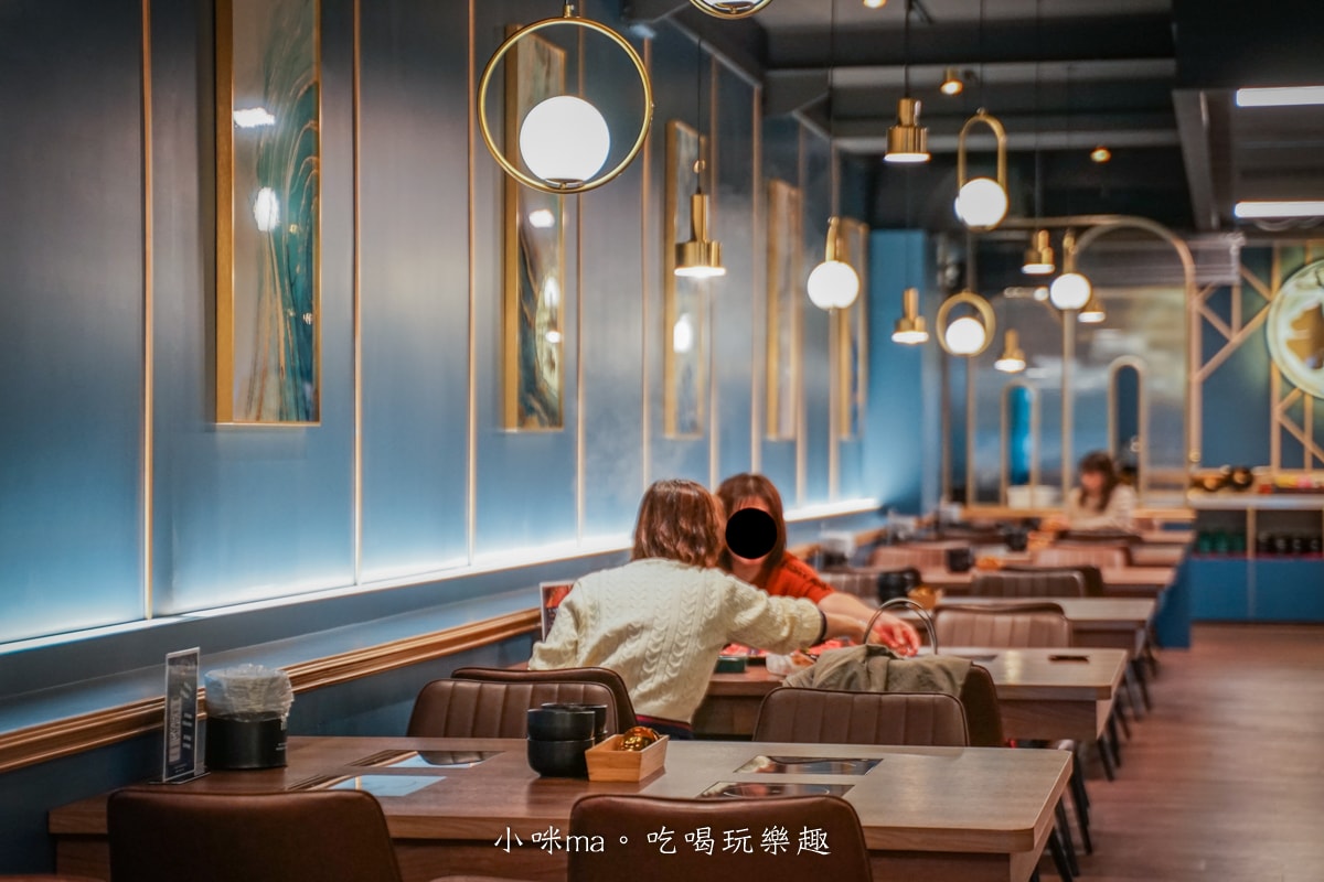 【桃園火鍋】金蒔鍋物-桃園站前店｜華麗餐酒館般的高質感鍋物店，近30種蔬食、飲料、麵食自助吧吃到飽，桃園火車站美食