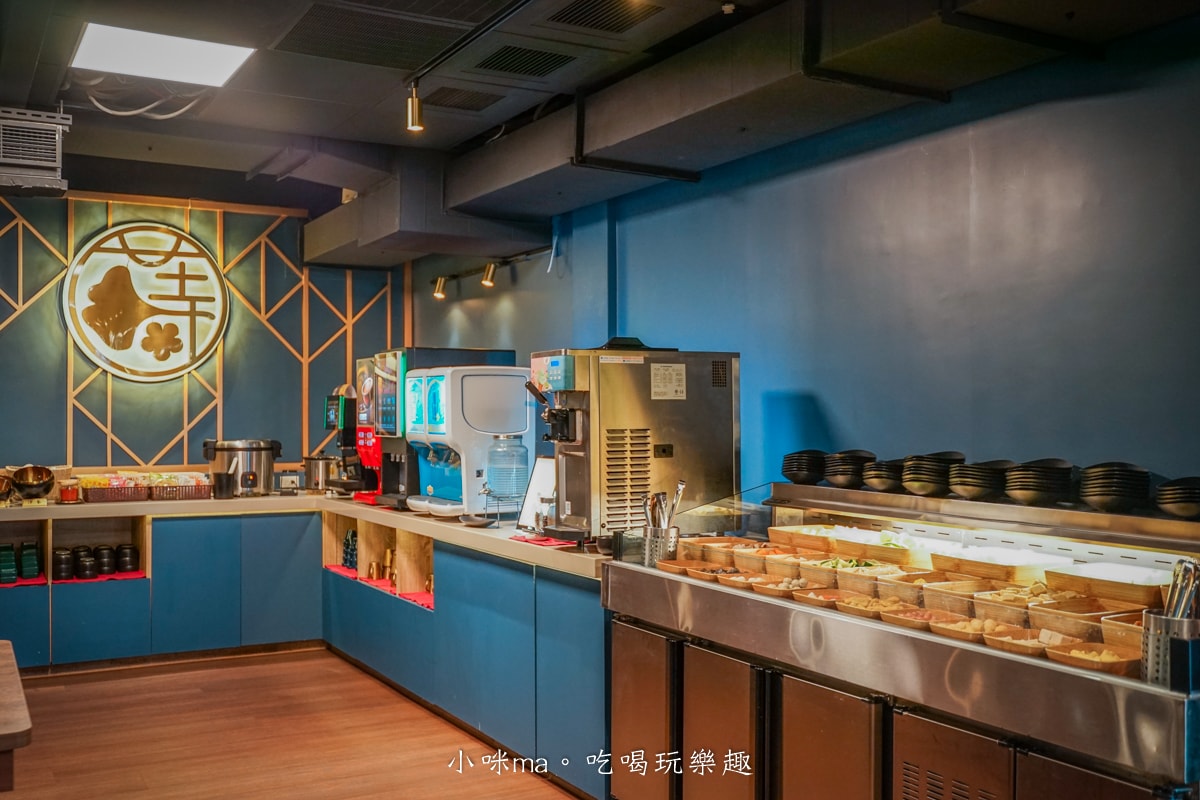 【桃園火鍋】金蒔鍋物-桃園站前店｜華麗餐酒館般的高質感鍋物店，近30種蔬食、飲料、麵食自助吧吃到飽，桃園火車站美食