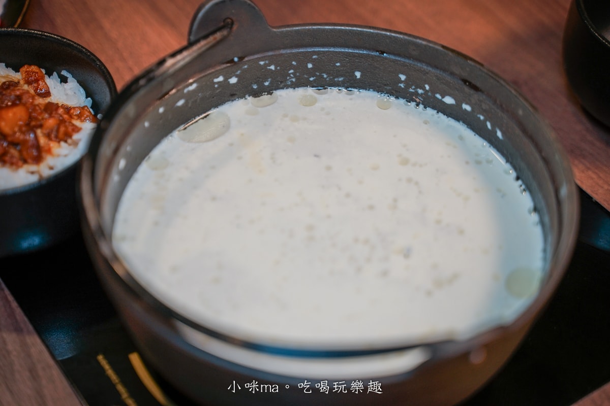 【桃園火鍋】金蒔鍋物-桃園站前店｜華麗餐酒館般的高質感鍋物店，近30種蔬食、飲料、麵食自助吧吃到飽，桃園火車站美食