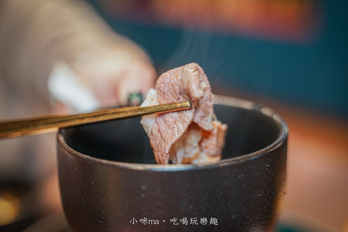 【桃園火鍋】金蒔鍋物-桃園站前店｜華麗餐酒館般的高質感鍋物店，近30種蔬食、飲料、麵食自助吧吃到飽，桃園火車站美食