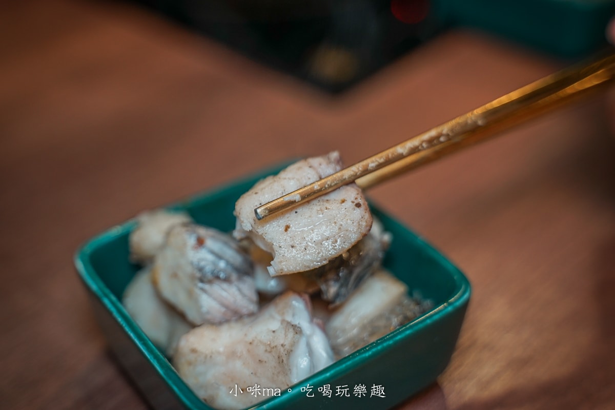 【桃園火鍋】金蒔鍋物-桃園站前店｜華麗餐酒館般的高質感鍋物店，近30種蔬食、飲料、麵食自助吧吃到飽，桃園火車站美食
