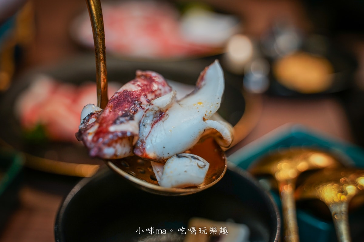 【桃園火鍋】金蒔鍋物-桃園站前店｜華麗餐酒館般的高質感鍋物店，近30種蔬食、飲料、麵食自助吧吃到飽，桃園火車站美食