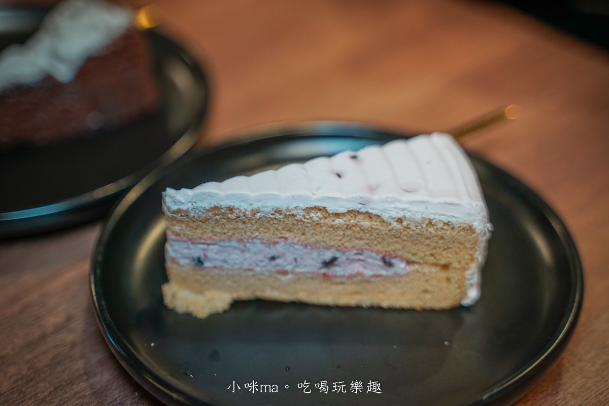 【桃園火鍋】金蒔鍋物-桃園站前店｜華麗餐酒館般的高質感鍋物店，近30種蔬食、飲料、麵食自助吧吃到飽，桃園火車站美食