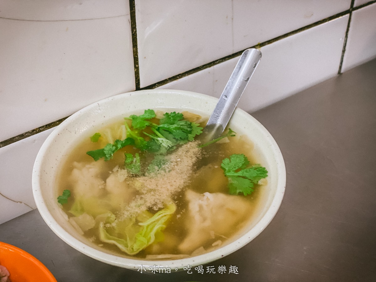 【基隆廟口美食】天一香肉焿順|廟口31號攤位,滷肉飯+肉焿 傳承三代的老味道,基隆美食 - 第9張圖 【基隆廟口美食】天一香肉焿順|廟口31號攤位,滷肉飯+肉焿 傳承三代的老味道,基隆美食