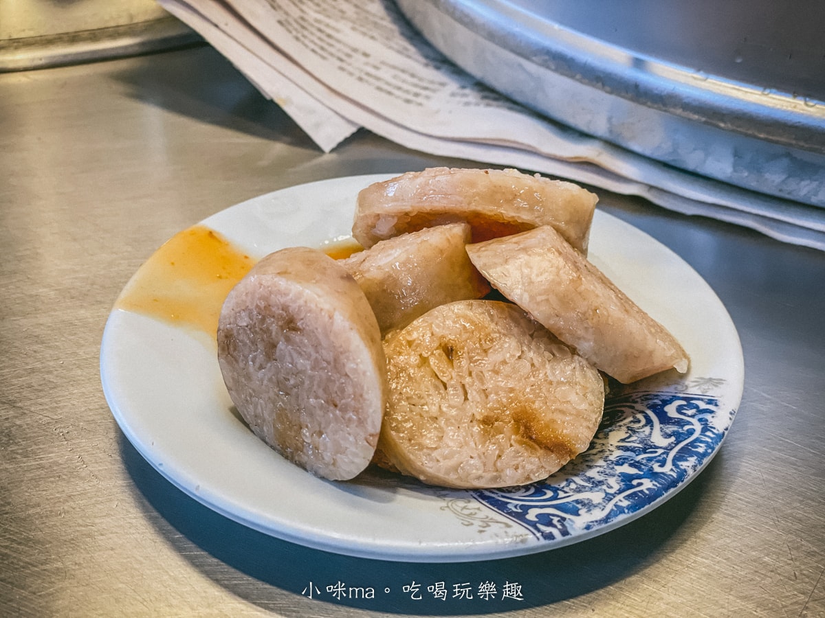 【基隆廟口美食】自製大腸圈|廟口2號攤位,Qㄉㄟㄉㄟ大腸圈加上特製辣椒蒜蓉醬有夠涮嘴,基隆美食 - 第7張圖 【基隆廟口美食】自製大腸圈|廟口2號攤位,Qㄉㄟㄉㄟ大腸圈加上特製辣椒蒜蓉醬有夠涮嘴,基隆美食