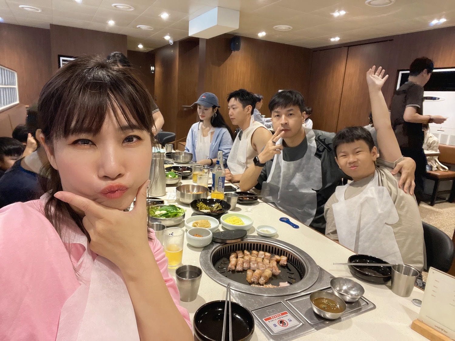 【釜山美食】味贊王鹽烤肉 富平店｜3.5公分厚豬五花全程代烤，價格實惠 CP值爆表，釜山烤肉