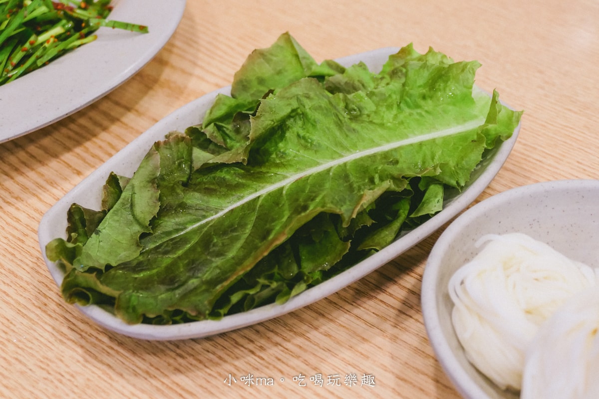 【釜山美食】密陽血腸豬肉湯飯 西面店|24小時營業的湯飯,醒酒湯比豬肉湯飯還好吃,白切肉也要點起來,有中文菜單 - 第12張圖 【釜山美食】密陽血腸豬肉湯飯 西面店|24小時營業的湯飯,醒酒湯比豬肉湯飯還好吃,白切肉也要點起來,有中文菜單