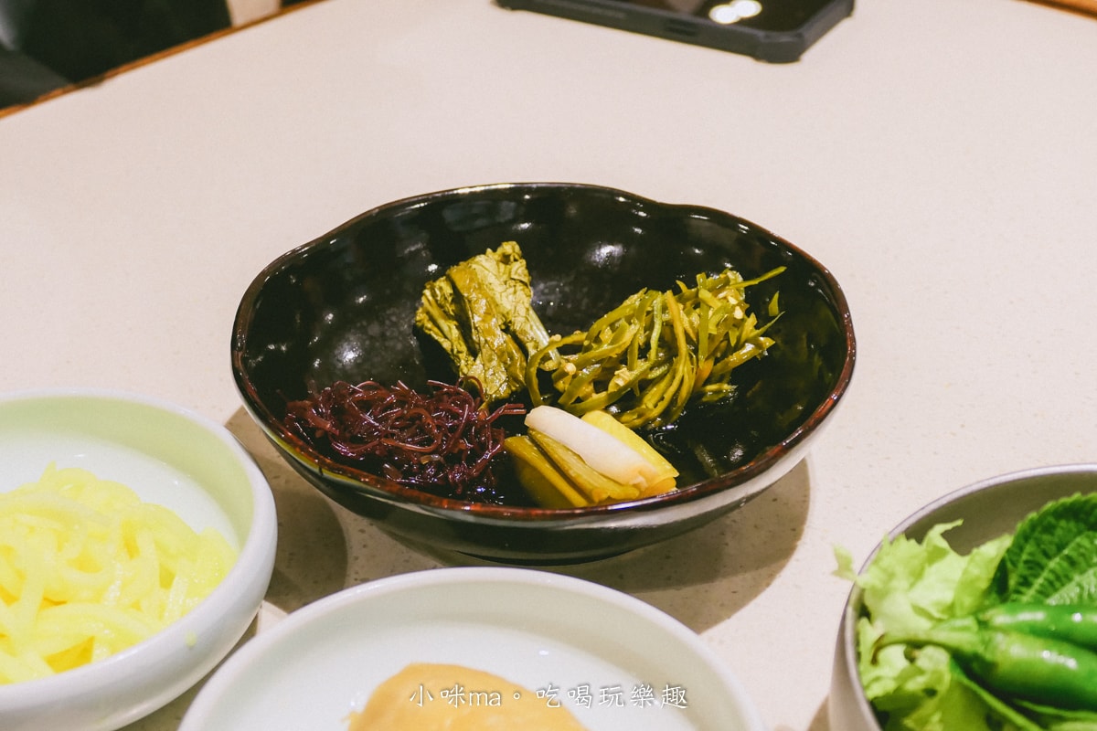 【釜山美食】味贊王鹽烤肉 富平店｜3.5公分厚豬五花全程代烤，價格實惠 CP值爆表，釜山烤肉