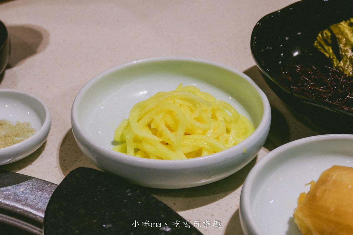 【釜山美食】味贊王鹽烤肉 富平店｜3.5公分厚豬五花全程代烤，價格實惠 CP值爆表，釜山烤肉
