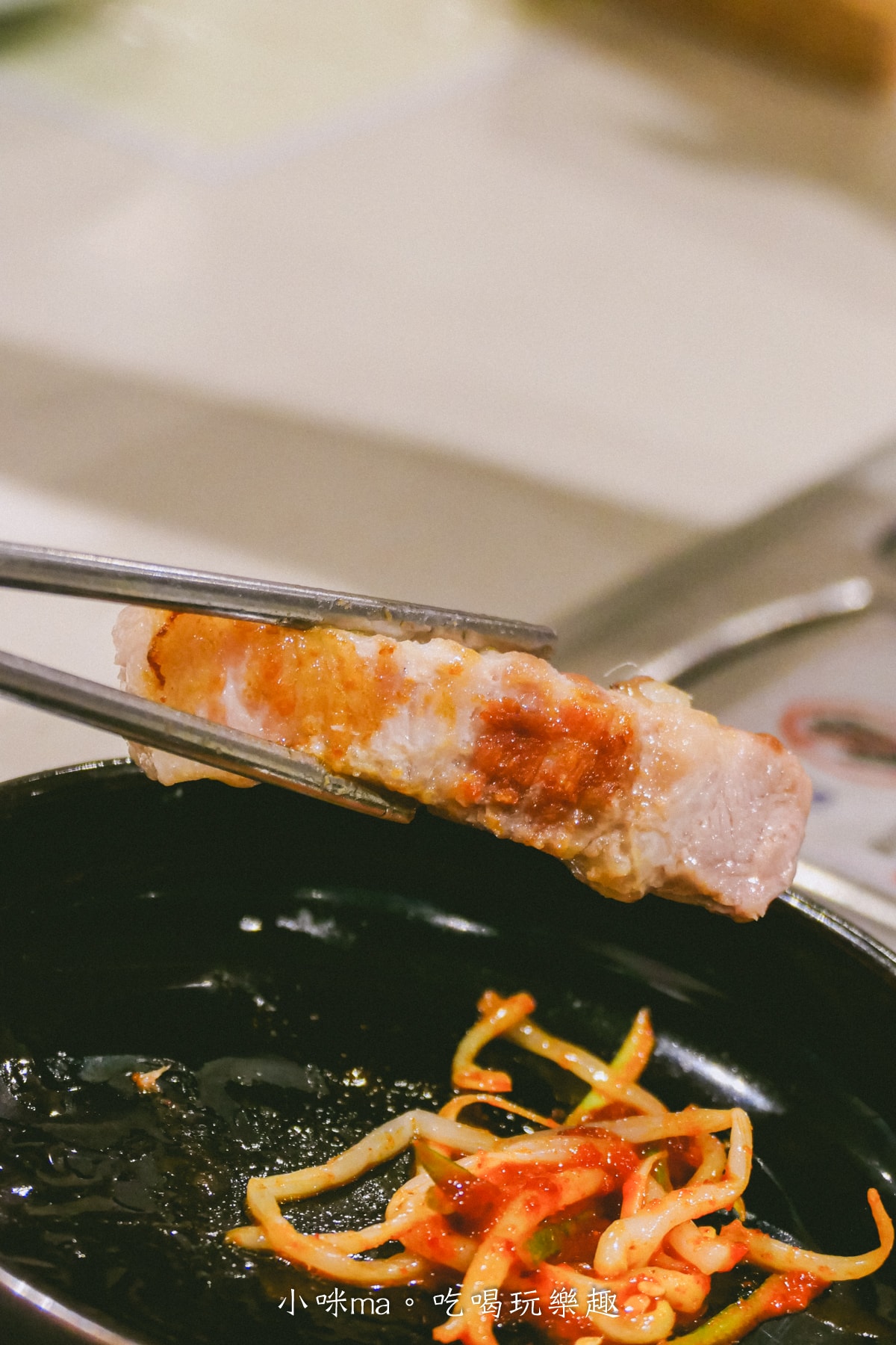 【釜山美食】味贊王鹽烤肉 富平店｜3.5公分厚豬五花全程代烤，價格實惠 CP值爆表，釜山烤肉