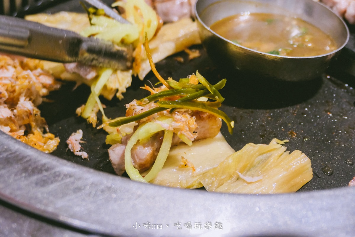 【釜山美食】味贊王鹽烤肉 富平店｜3.5公分厚豬五花全程代烤，價格實惠 CP值爆表，釜山烤肉