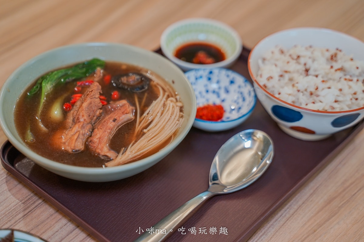 【桃園美食】留守人廚房x香料咖哩｜虎頭山腳下正宗馬來西亞風味餐廳，一天只營業四天的隱藏美食，桃園龜山美食