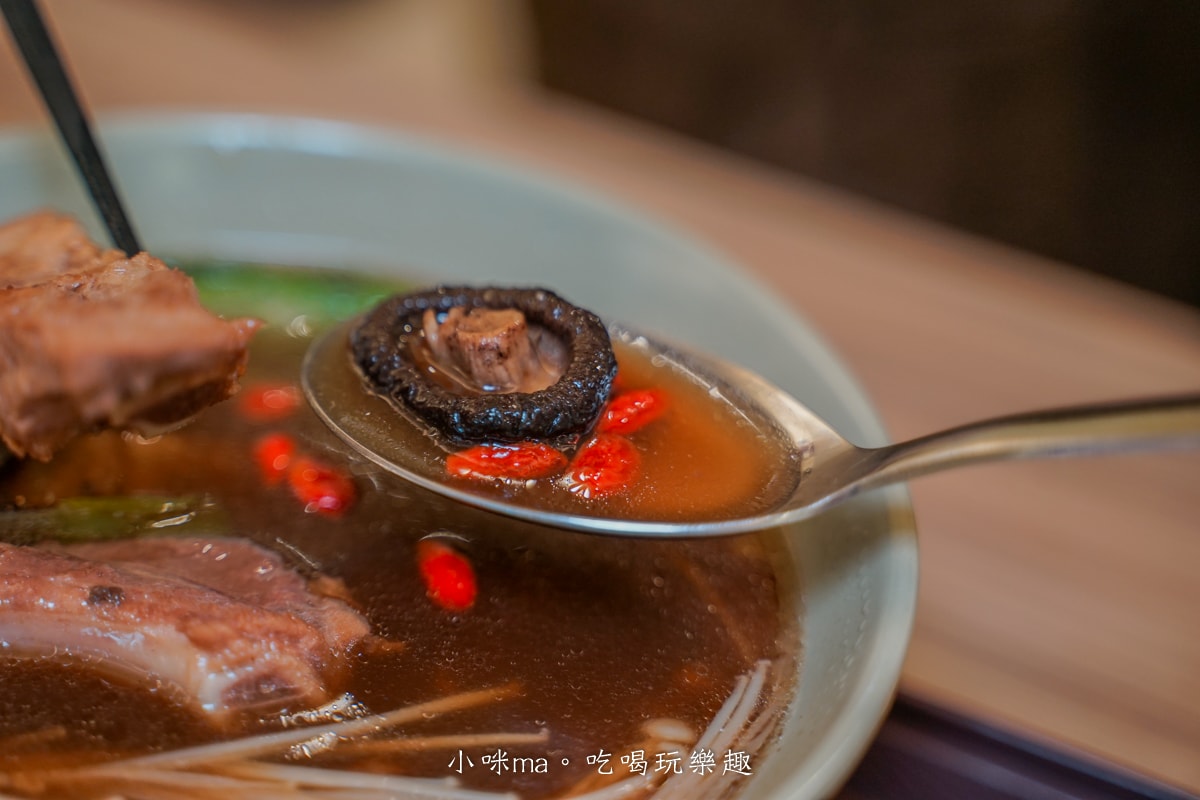 【桃園美食】留守人廚房x香料咖哩｜虎頭山腳下正宗馬來西亞風味餐廳，一天只營業四天的隱藏美食，桃園龜山美食