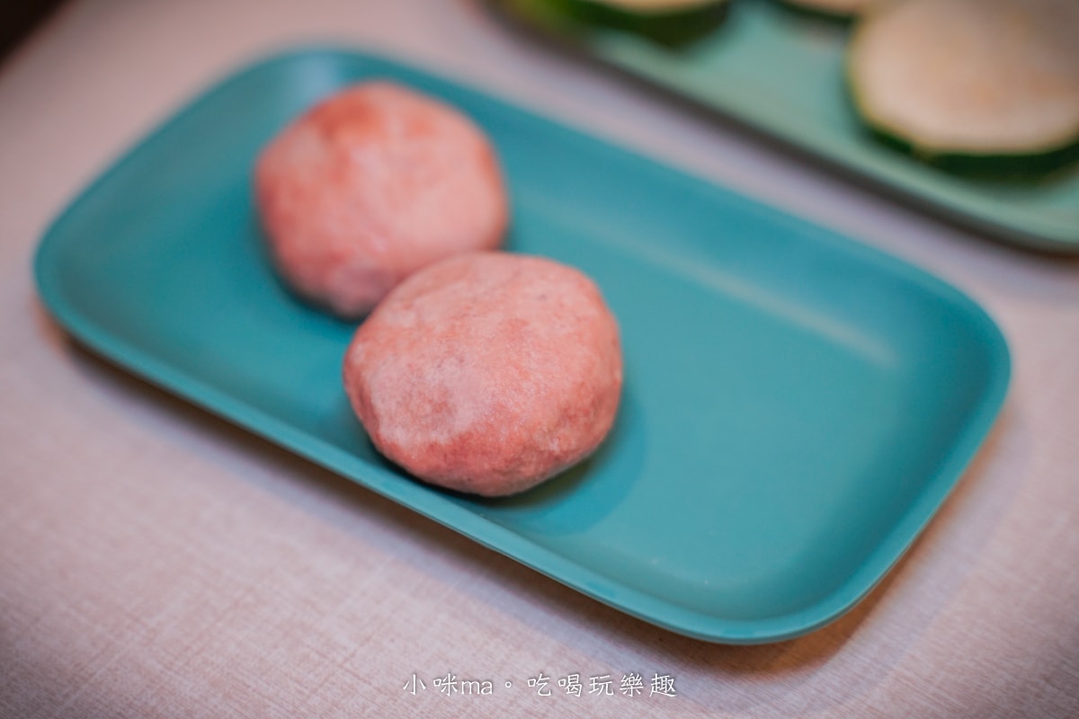 【新莊燒肉吃到飽推薦】饞饞燒肉 PLUS+|輔大最夯的火烤兩吃,日本生食級生蠔、大干貝、和牛吃到飽任你選!最低598起,新莊輔大美食推薦(附菜單) - 第17張圖 【新莊燒肉吃到飽推薦】饞饞燒肉 PLUS+|輔大最夯的火烤兩吃,日本生食級生蠔、大干貝、和牛吃到飽任你選!最低598起,新莊輔大美食推薦(附菜單)