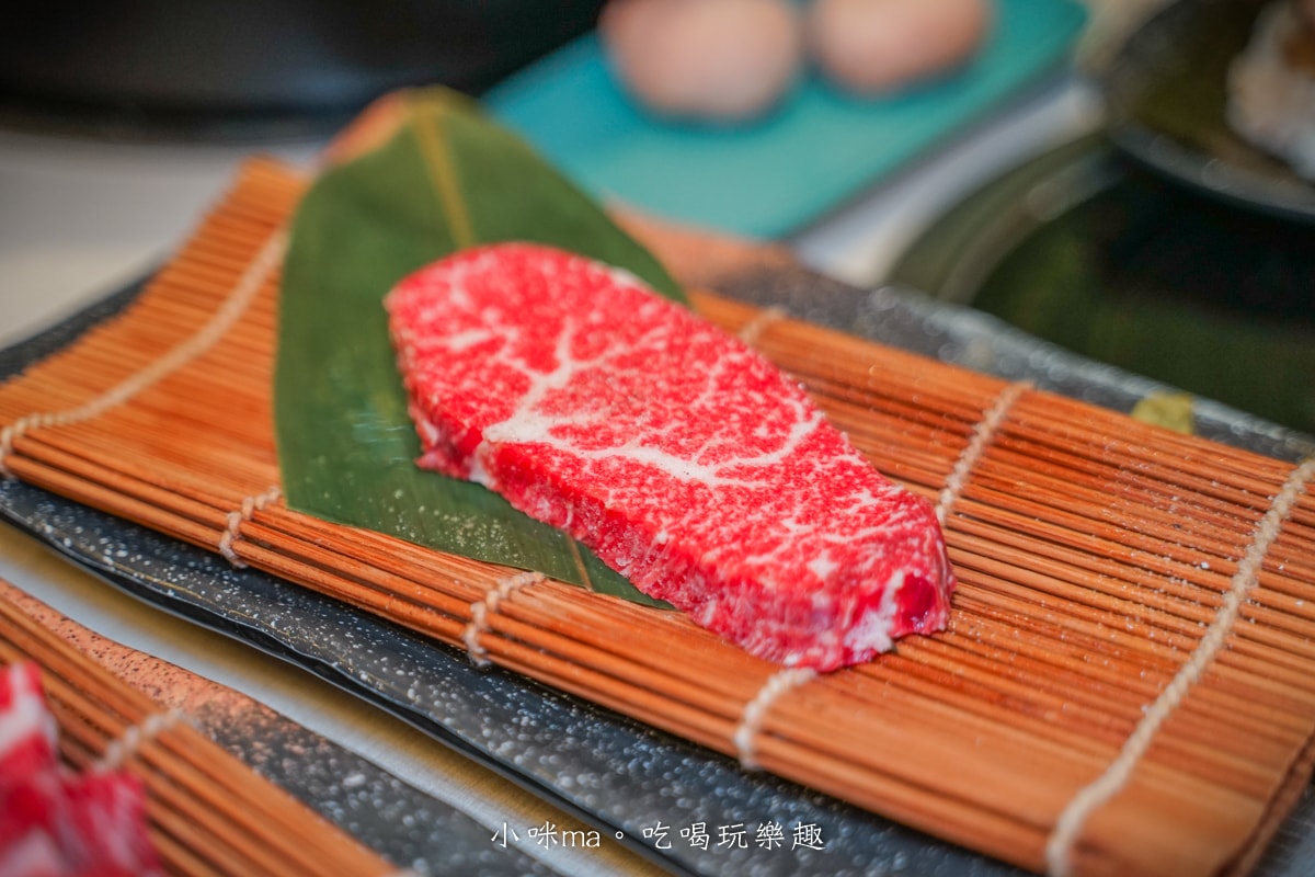 【新莊燒肉吃到飽推薦】饞饞燒肉 PLUS+｜輔大最夯的火烤兩吃，日本生食級生蠔、大干貝、和牛吃到飽任你選！最低598起，新莊輔大美食推薦(附菜單)