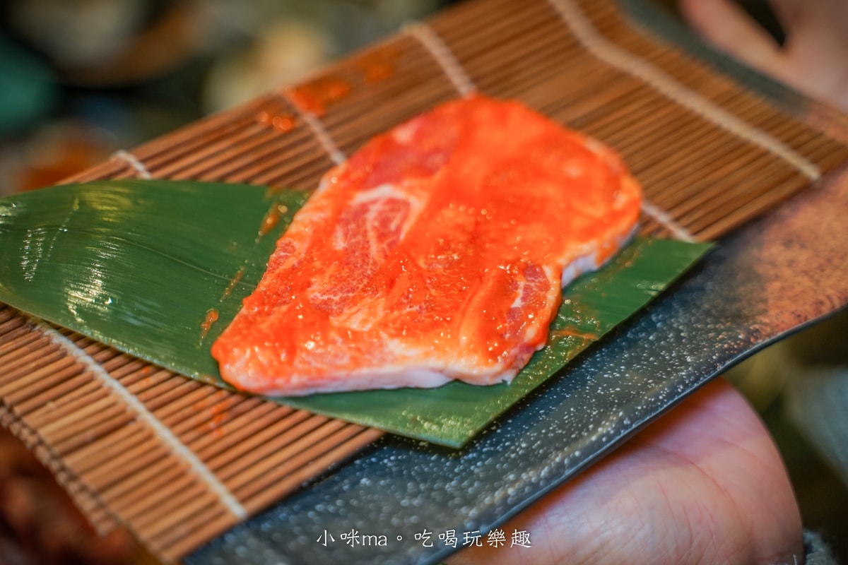 【新莊燒肉吃到飽推薦】饞饞燒肉 PLUS+|輔大最夯的火烤兩吃,日本生食級生蠔、大干貝、和牛吃到飽任你選!最低598起,新莊輔大美食推薦(附菜單) - 第57張圖 【新莊燒肉吃到飽推薦】饞饞燒肉 PLUS+|輔大最夯的火烤兩吃,日本生食級生蠔、大干貝、和牛吃到飽任你選!最低598起,新莊輔大美食推薦(附菜單)