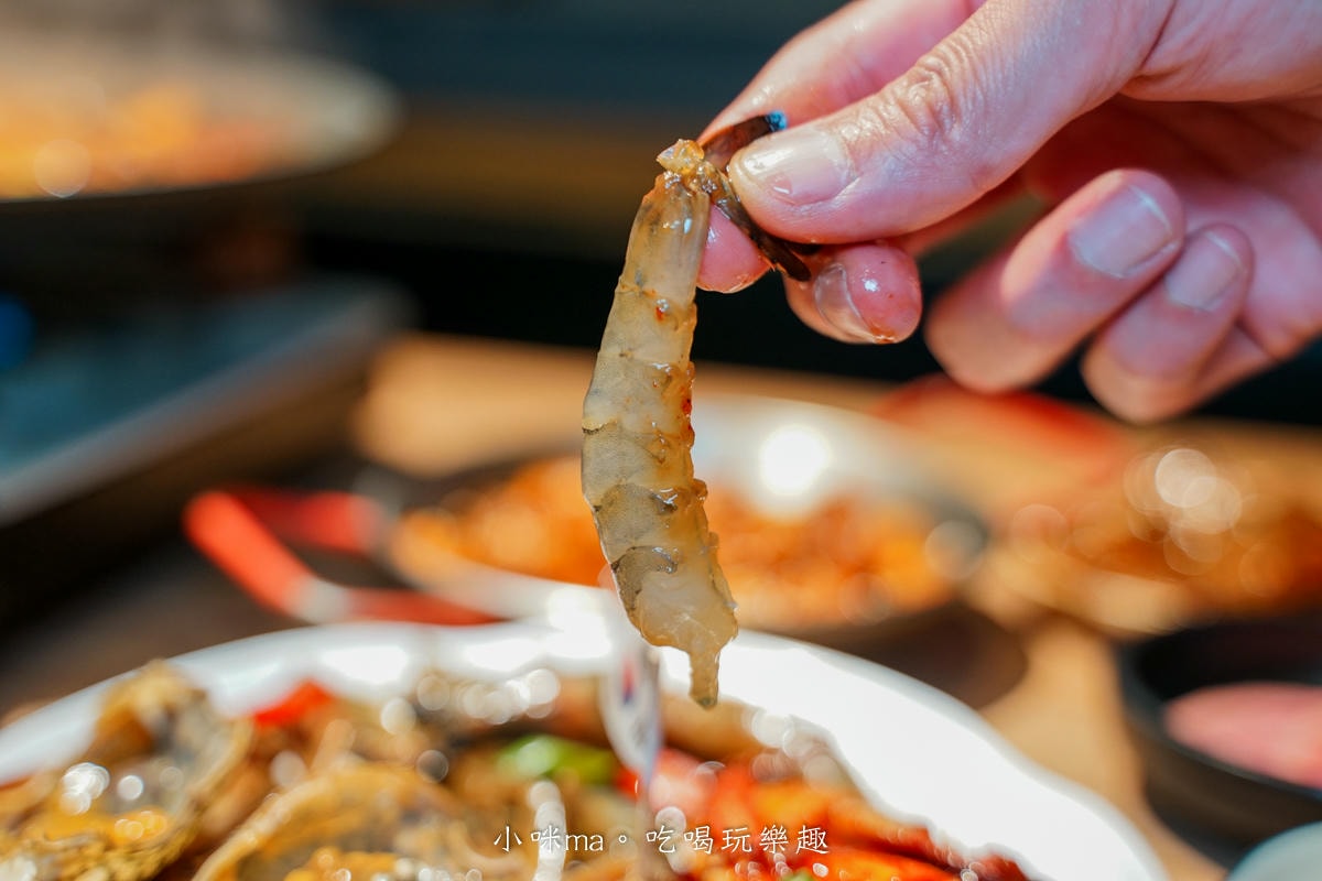【台北美食】小班韓式烤腸|全台第一間超道地的烤牛腸、豬腸、醬蟹專賣店,起司雙拼太銷魂啦~(內含菜單),東區韓式料理 - 第50張圖 【台北美食】小班韓式烤腸|全台第一間超道地的烤牛腸、豬腸、醬蟹專賣店,起司雙拼太銷魂啦~(內含菜單),東區韓式料理