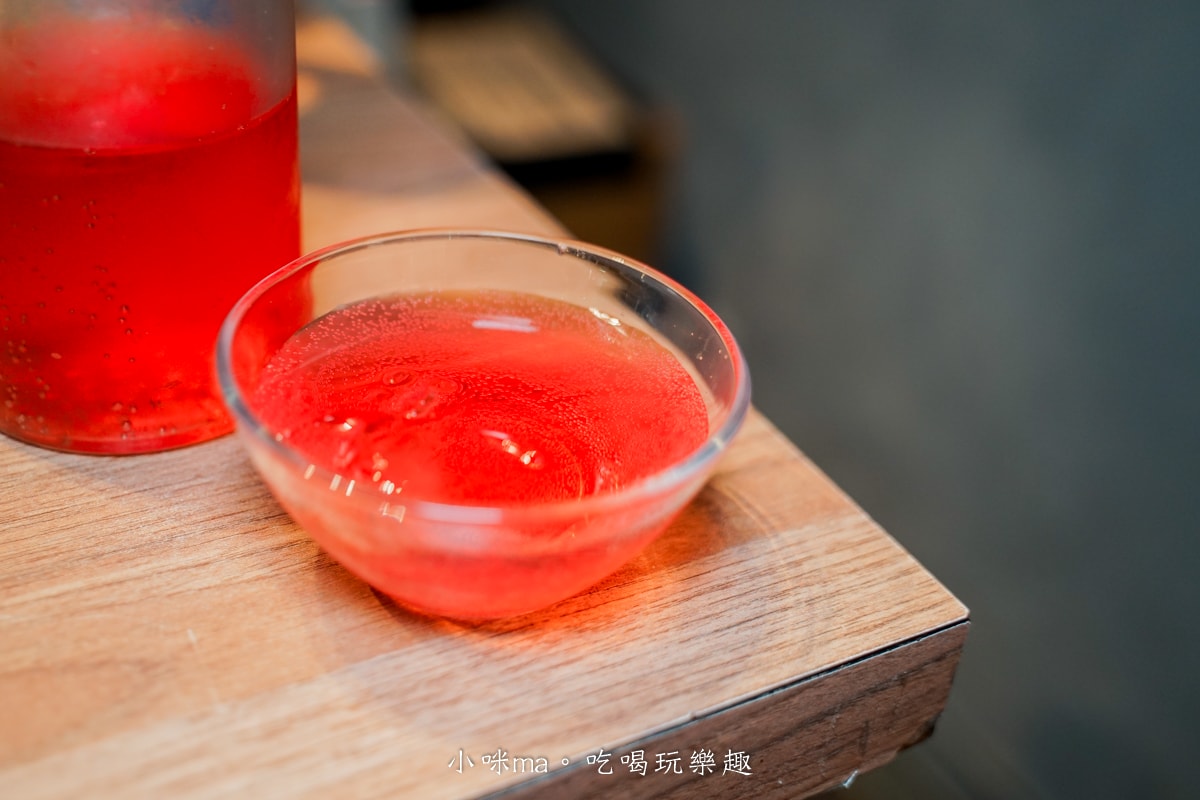【台北美食】小班韓式烤腸|全台第一間超道地的烤牛腸、豬腸、醬蟹專賣店,起司雙拼太銷魂啦~(內含菜單),東區韓式料理 - 第22張圖 【台北美食】小班韓式烤腸|全台第一間超道地的烤牛腸、豬腸、醬蟹專賣店,起司雙拼太銷魂啦~(內含菜單),東區韓式料理