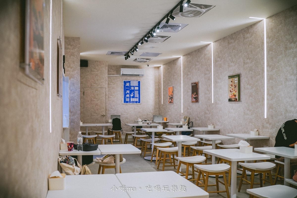 【台北美食】搬湯弄煮-台北八德店|選擇多多的湯煮料理,嚴選6種特製湯頭,清爽、麻辣、吃巧、吃飽任你搭配,小巨蛋美食 - 第4張圖 【台北美食】搬湯弄煮-台北八德店|選擇多多的湯煮料理,嚴選6種特製湯頭,清爽、麻辣、吃巧、吃飽任你搭配,小巨蛋美食