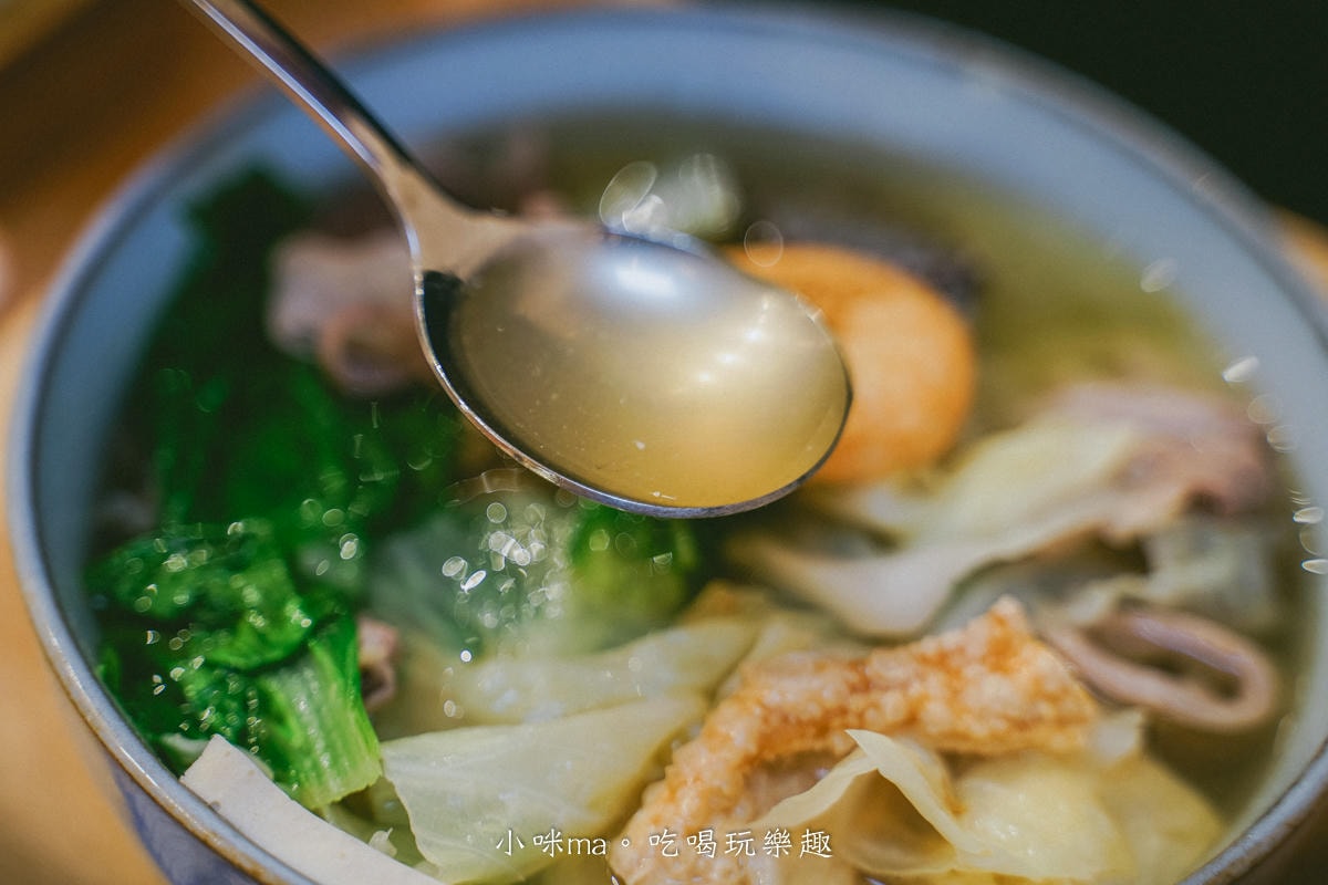 【台北美食】搬湯弄煮-台北八德店|選擇多多的湯煮料理,嚴選6種特製湯頭,清爽、麻辣、吃巧、吃飽任你搭配,小巨蛋美食 - 第16張圖 【台北美食】搬湯弄煮-台北八德店|選擇多多的湯煮料理,嚴選6種特製湯頭,清爽、麻辣、吃巧、吃飽任你搭配,小巨蛋美食