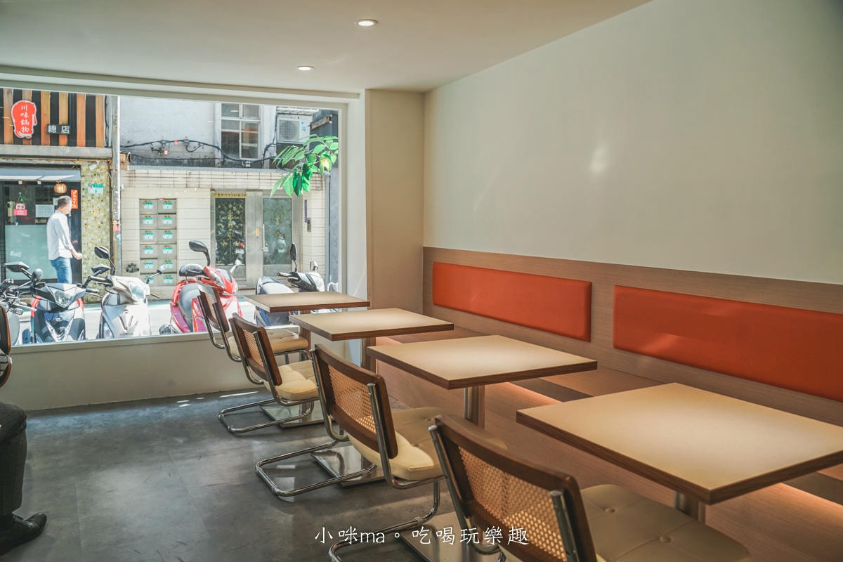【東區早午餐】At.First More 早寓｜延吉街超人氣早午餐開新店啦！森林系空間、寵物友善、免服務費，大份量早午餐超又有飽足感，捷運忠孝敦化站