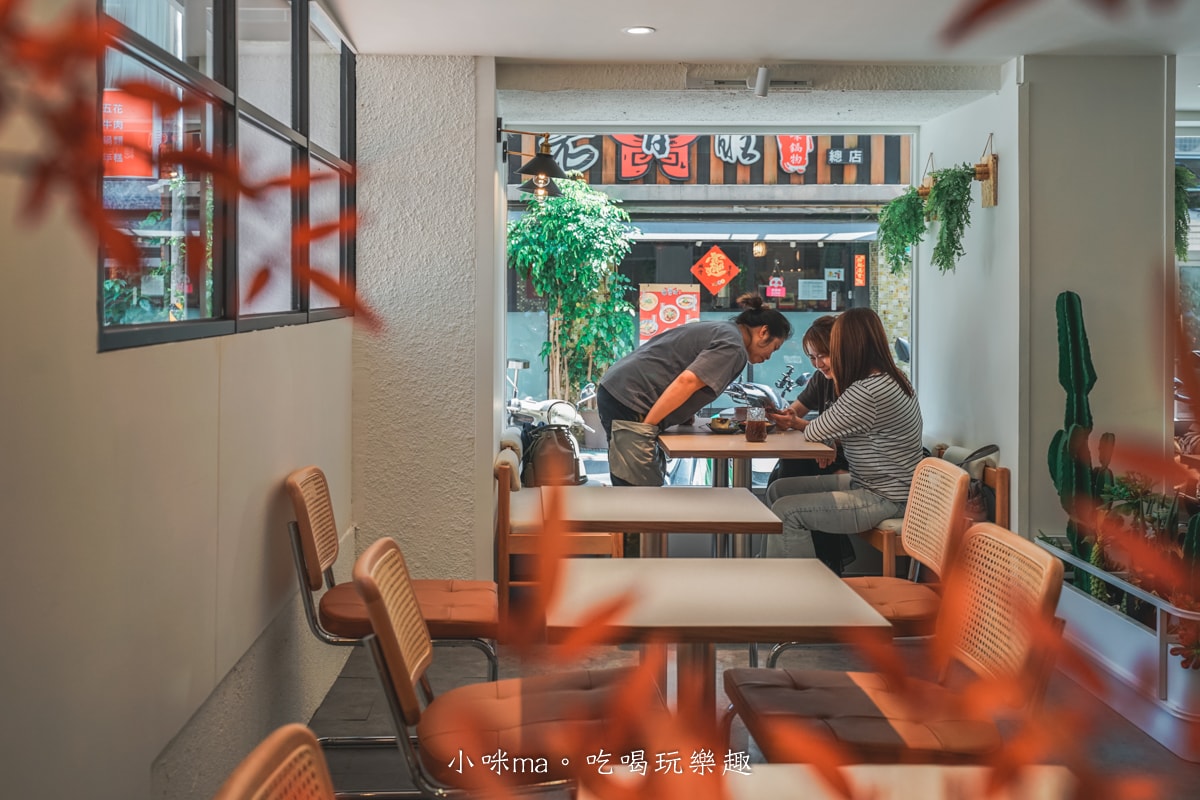 【東區早午餐】At.First More 早寓｜延吉街超人氣早午餐開新店啦！森林系空間、寵物友善、免服務費，大份量早午餐超又有飽足感，捷運忠孝敦化站