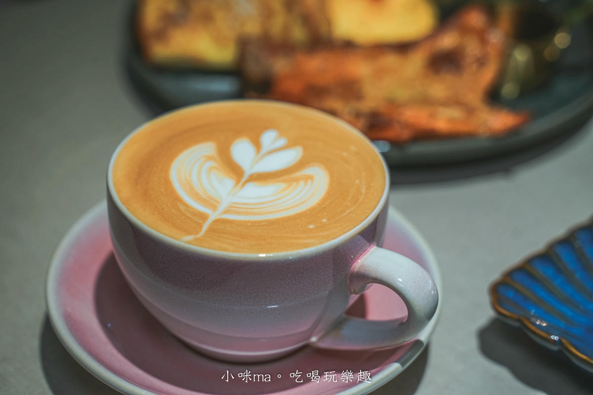 【東區早午餐】At.First More 早寓｜延吉街超人氣早午餐開新店啦！森林系空間、寵物友善、免服務費，大份量早午餐超又有飽足感，捷運忠孝敦化站