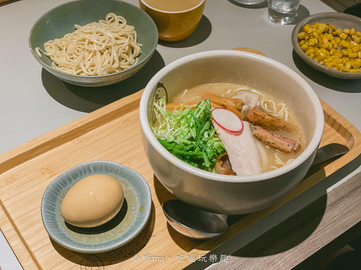 【內科美食】雞湯桑 Torisan 港墘店|雞湯大叔開的日式拉麵店!櫻花柚子湯頭清爽不膩口,捷運港墘站 - 第14張圖 【內科美食】雞湯桑 Torisan 港墘店|雞湯大叔開的日式拉麵店!櫻花柚子湯頭清爽不膩口,捷運港墘站
