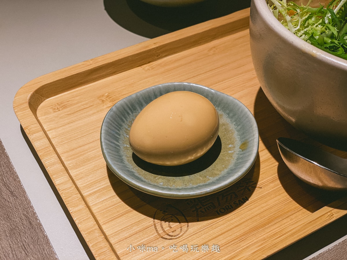【內科美食】雞湯桑 Torisan 港墘店|雞湯大叔開的日式拉麵店!櫻花柚子湯頭清爽不膩口,捷運港墘站 - 第17張圖 【內科美食】雞湯桑 Torisan 港墘店|雞湯大叔開的日式拉麵店!櫻花柚子湯頭清爽不膩口,捷運港墘站