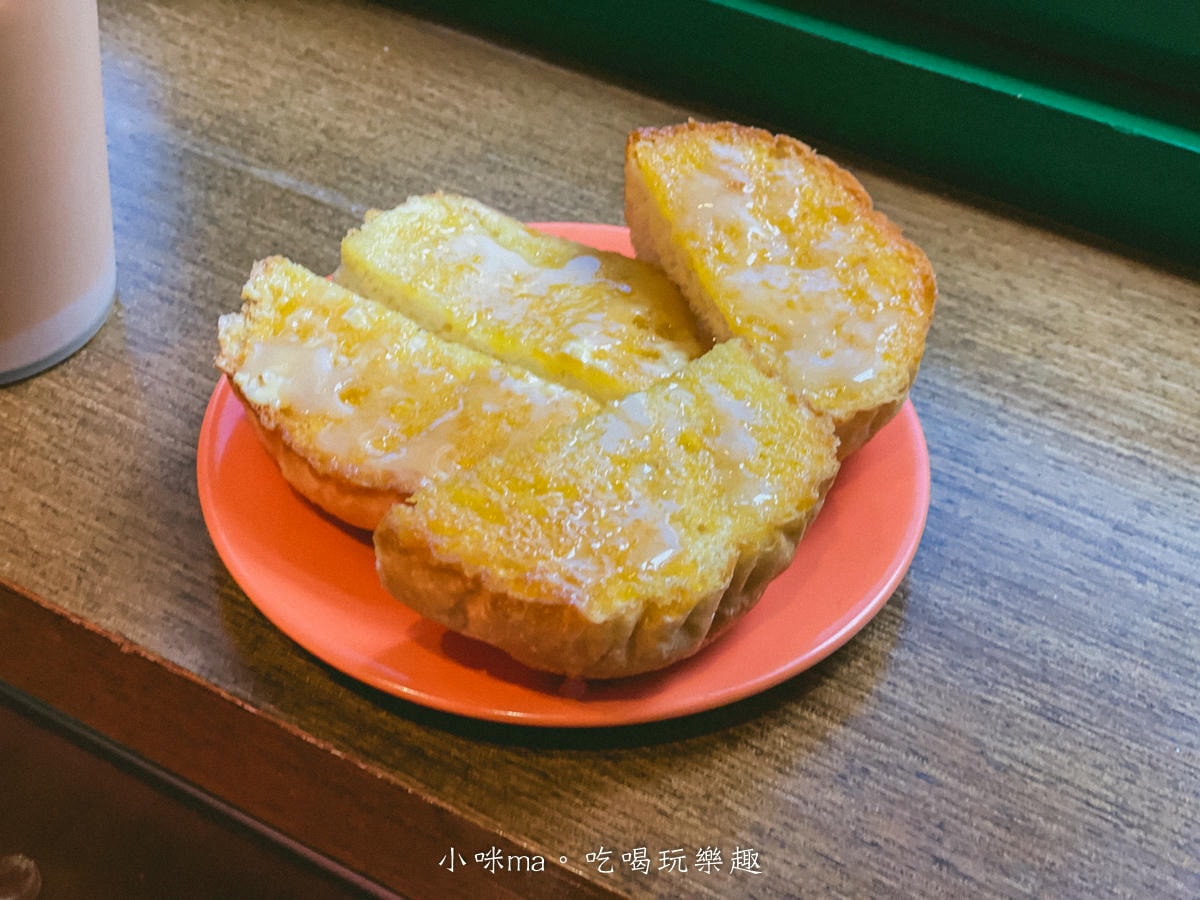台北必吃奶油豬-禾記茶餐廳-酥脆豬仔包淋煉乳-港式下午茶點心
