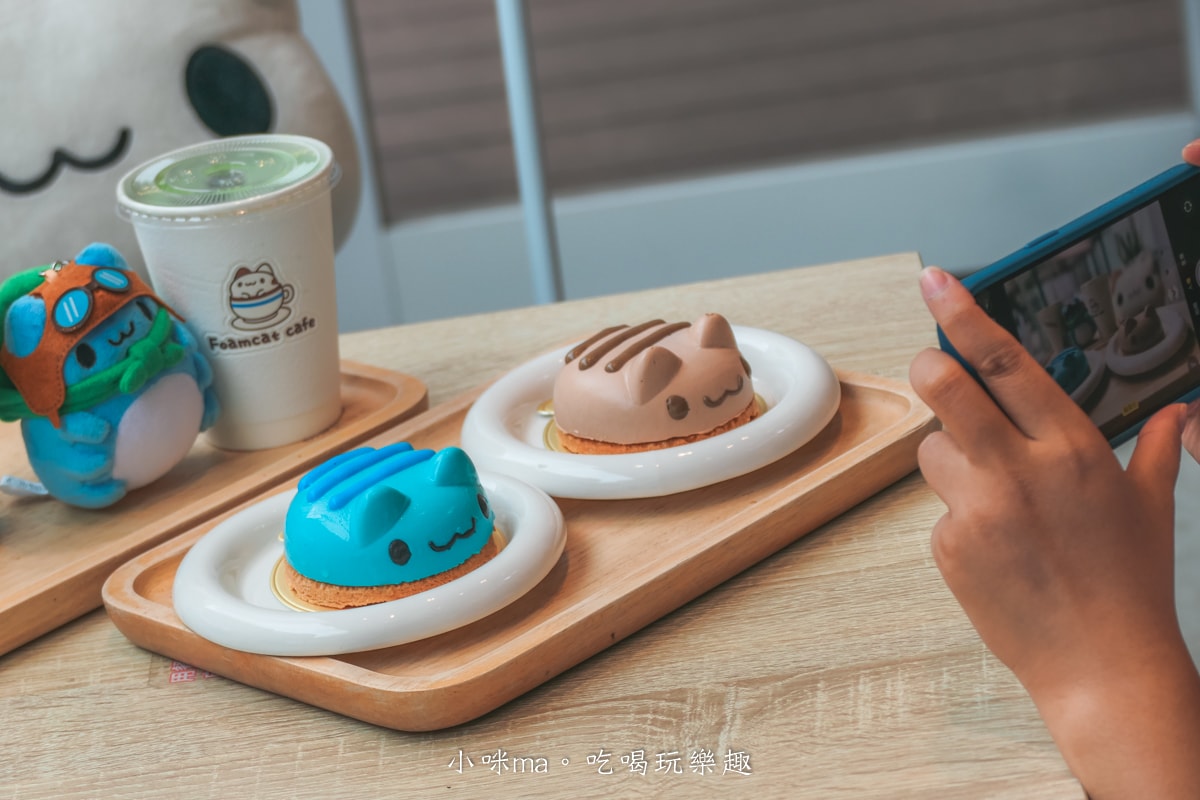 【台中美食】奶泡貓咖啡-民權店｜滿滿的咖波、奶泡貓超級療癒，讓貓貓蟲咖波陪你喝下午茶，台中景點