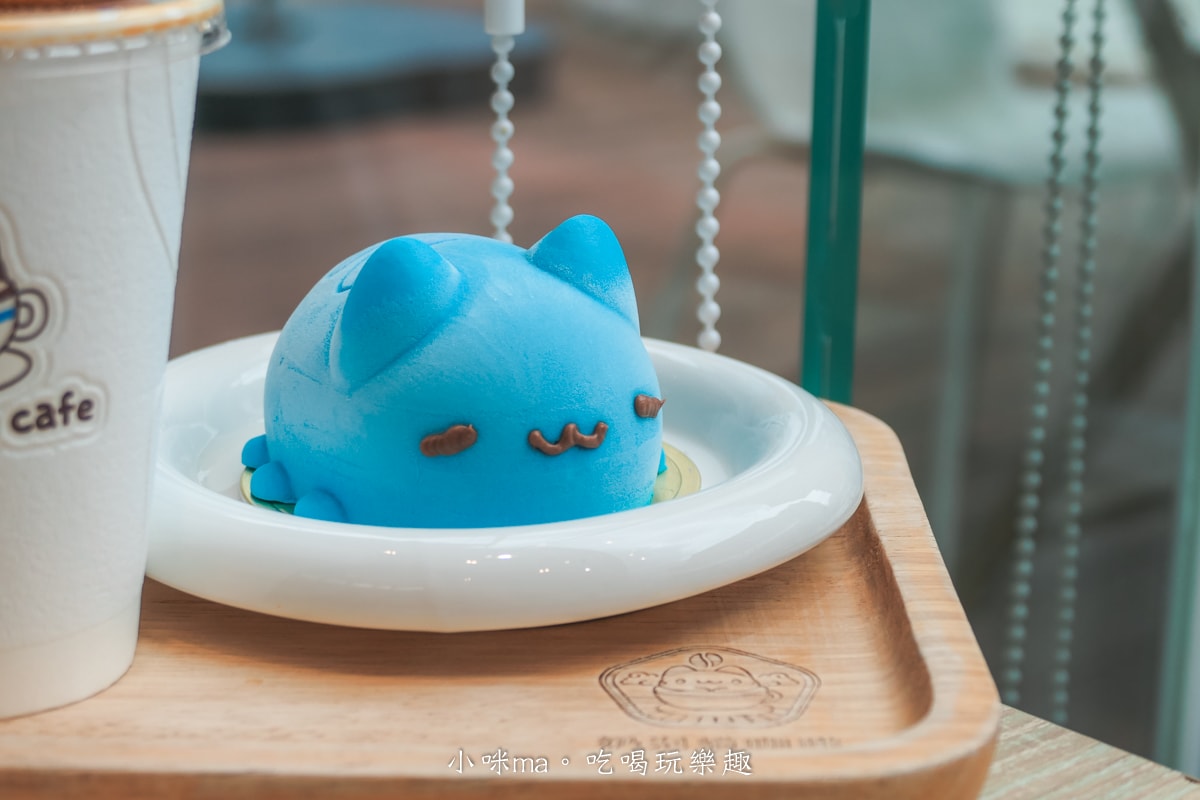 【台中美食】奶泡貓咖啡-民權店｜滿滿的咖波、奶泡貓超級療癒，讓貓貓蟲咖波陪你喝下午茶，台中景點