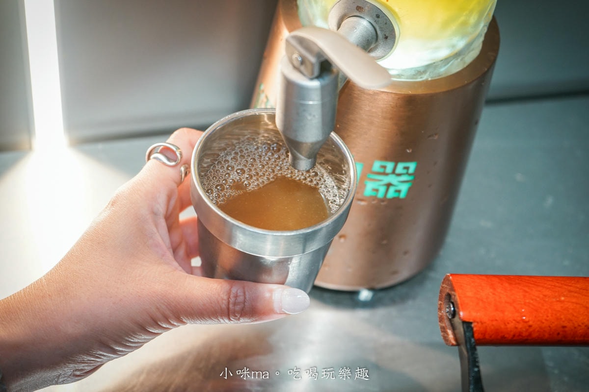 【中和美食】李鐵柱百草串串香|上百種串串搭配正宗重慶風味鍋底,麻辣帶勁好滋味,一串、二串…停不下來啦,捷運永安市場站 - 第24張圖 【中和美食】李鐵柱百草串串香|上百種串串搭配正宗重慶風味鍋底,麻辣帶勁好滋味,一串、二串…停不下來啦,捷運永安市場站