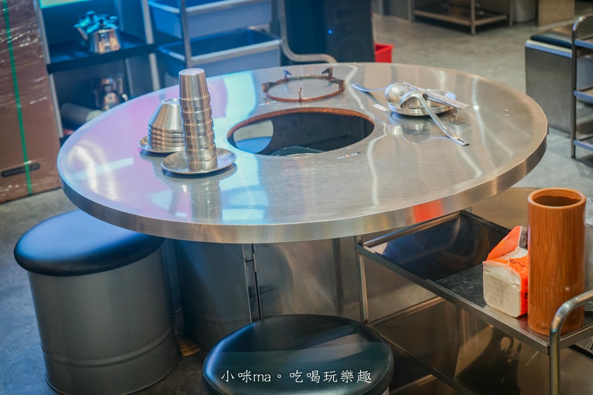 【中和美食】李鐵柱百草串串香|上百種串串搭配正宗重慶風味鍋底,麻辣帶勁好滋味,一串、二串…停不下來啦,捷運永安市場站 - 第5張圖 【中和美食】李鐵柱百草串串香|上百種串串搭配正宗重慶風味鍋底,麻辣帶勁好滋味,一串、二串…停不下來啦,捷運永安市場站