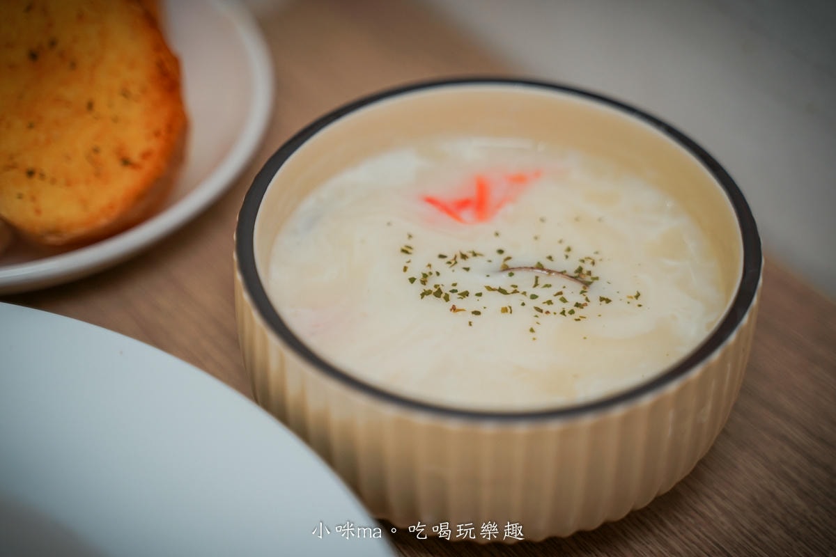 【板橋美食推薦】初義食午｜隱身新埔站巷弄的百元高CP值美食！9種醬料隨你搭，外帶外送都超夯