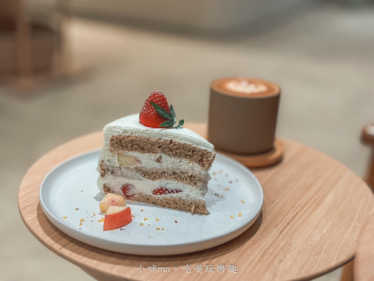 【內湖咖啡廳】AROS COFFEE 一縷光|內湖巷弄內韓系網美咖啡廳,奶茶色系配上滿室綠植超放鬆,捷運港墘站 - 第11張圖 【內湖咖啡廳】AROS COFFEE 一縷光|內湖巷弄內韓系網美咖啡廳,奶茶色系配上滿室綠植超放鬆,捷運港墘站