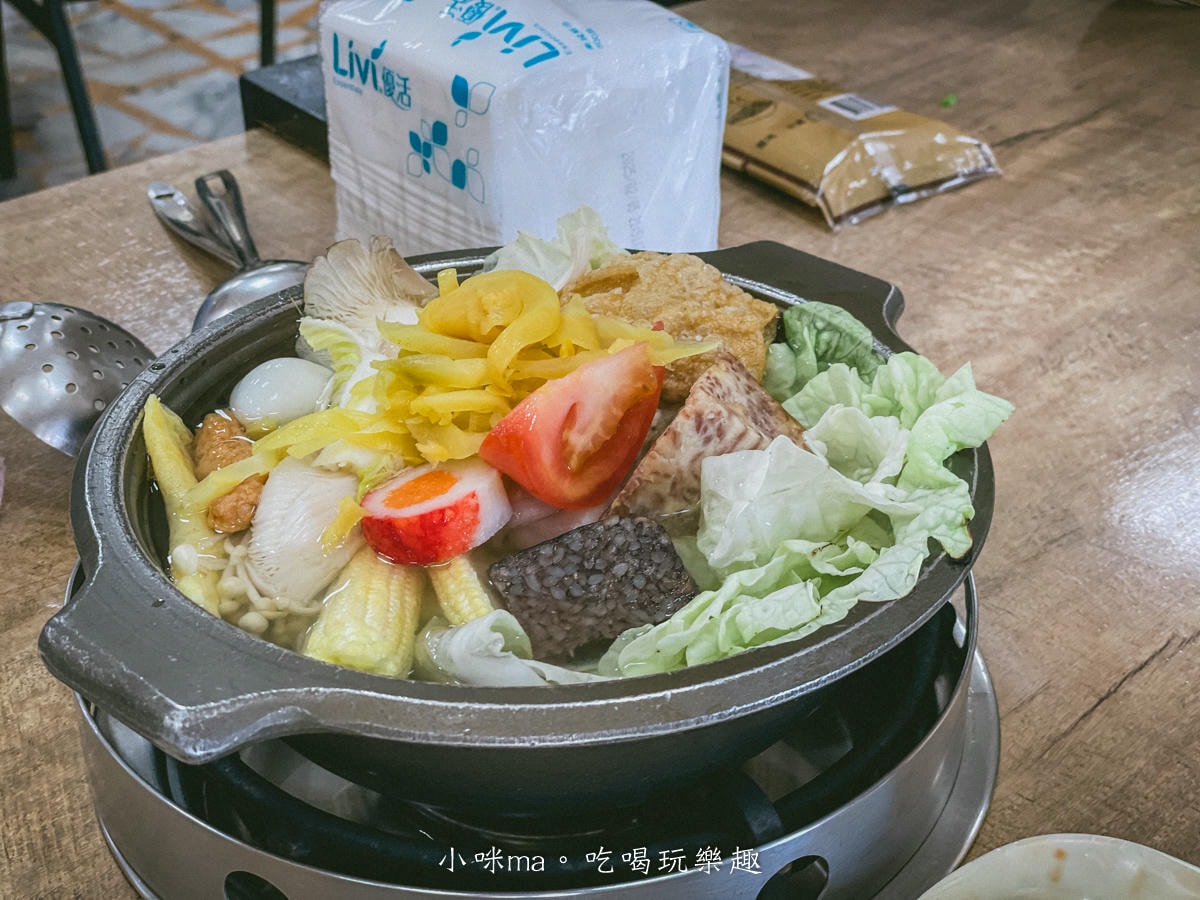【金山美食】福緣火鍋|金山在地人氣小火鍋,開在中油旁邊有夠不起眼,連平日都要排隊,內附完整菜單 - 第22張圖 【金山美食】福緣火鍋|金山在地人氣小火鍋,開在中油旁邊有夠不起眼,連平日都要排隊,內附完整菜單