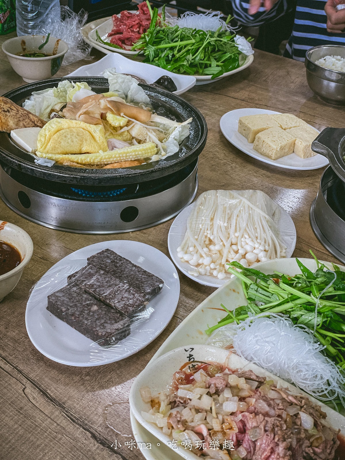 【金山美食】福緣火鍋|金山在地人氣小火鍋,開在中油旁邊有夠不起眼,連平日都要排隊,內附完整菜單 - 第23張圖 【金山美食】福緣火鍋|金山在地人氣小火鍋,開在中油旁邊有夠不起眼,連平日都要排隊,內附完整菜單