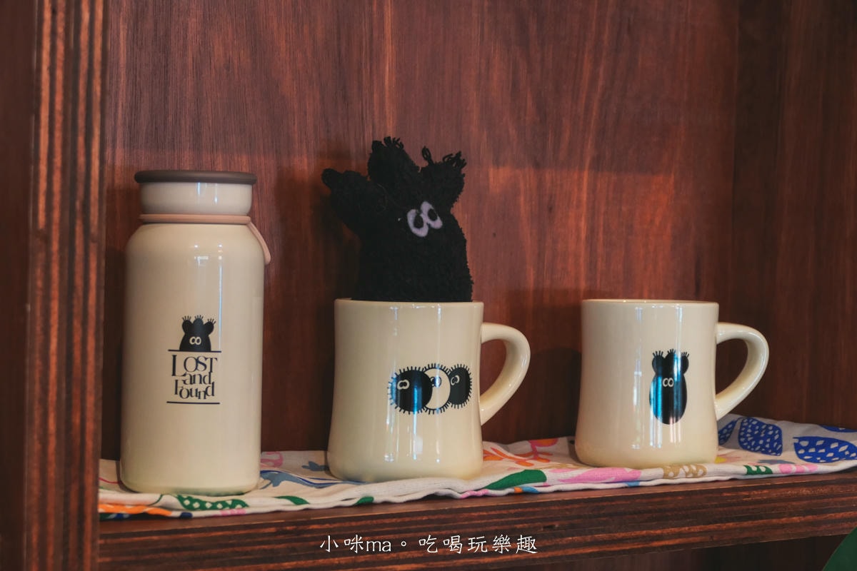 【西門町咖啡廳】LOST and Found 西門|信義安和爆紅的北歐風咖啡廳開二店啦,二層樓老宅有夠chill,寵物友善餐廳,捷運西門站 - 第5張圖 【西門町咖啡廳】LOST and Found 西門|信義安和爆紅的北歐風咖啡廳開二店啦,二層樓老宅有夠chill,寵物友善餐廳,捷運西門站